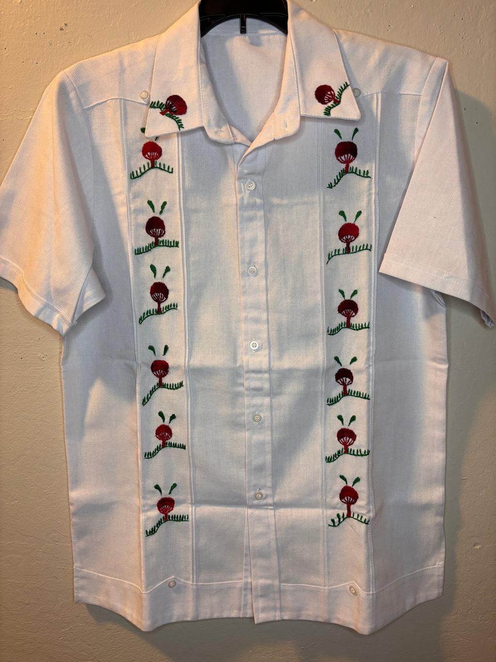 Camisa De Lino Bordada De Hongos