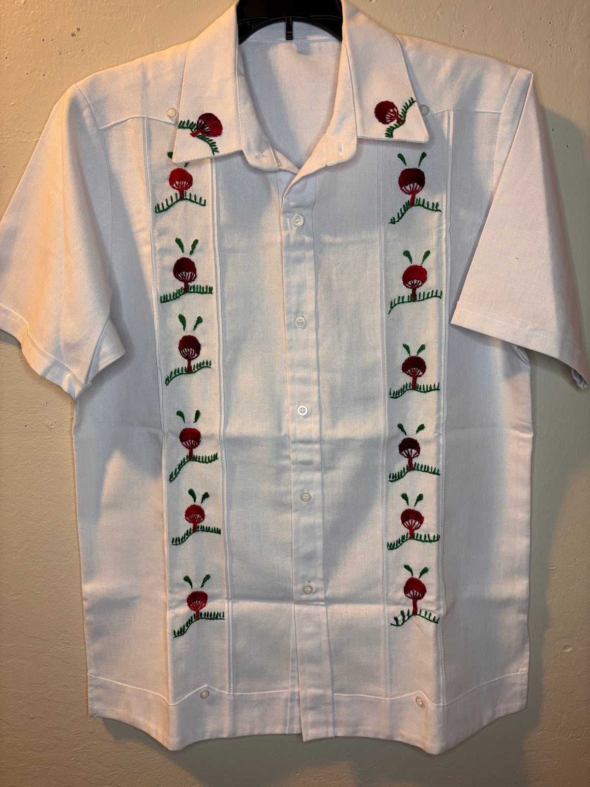 Camisa De Lino Bordada De Hongos