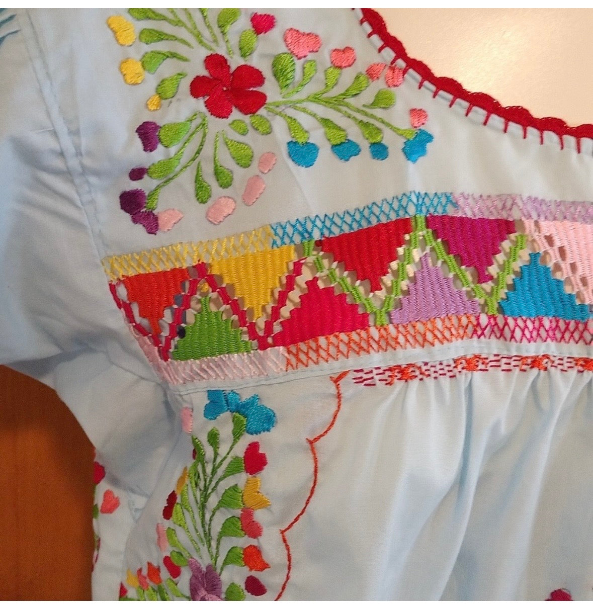 Blusa Deshilada Oaxaqueña ~Azul Claro ~Modelo Único