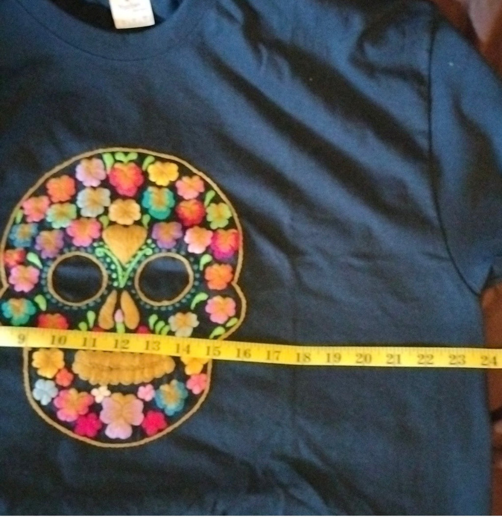 Playera Bordada Oaxaqueña Azul Marino Bordada Con Calavera ~ Modelo Único