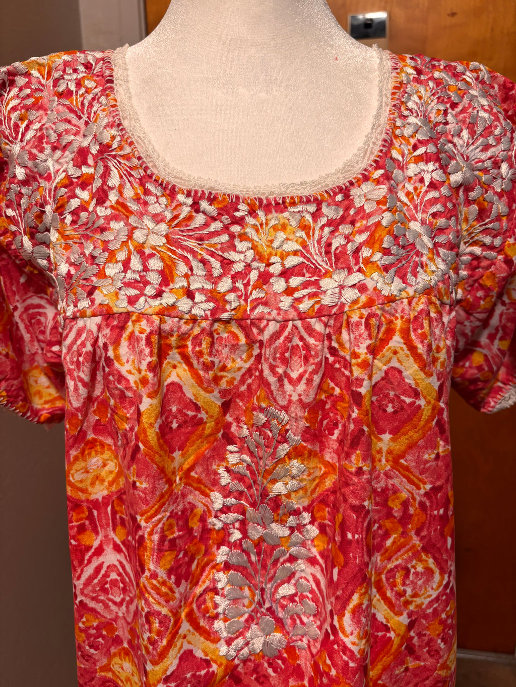 Blusa Bordada Oaxaqueña-Naranja - Modelo Único