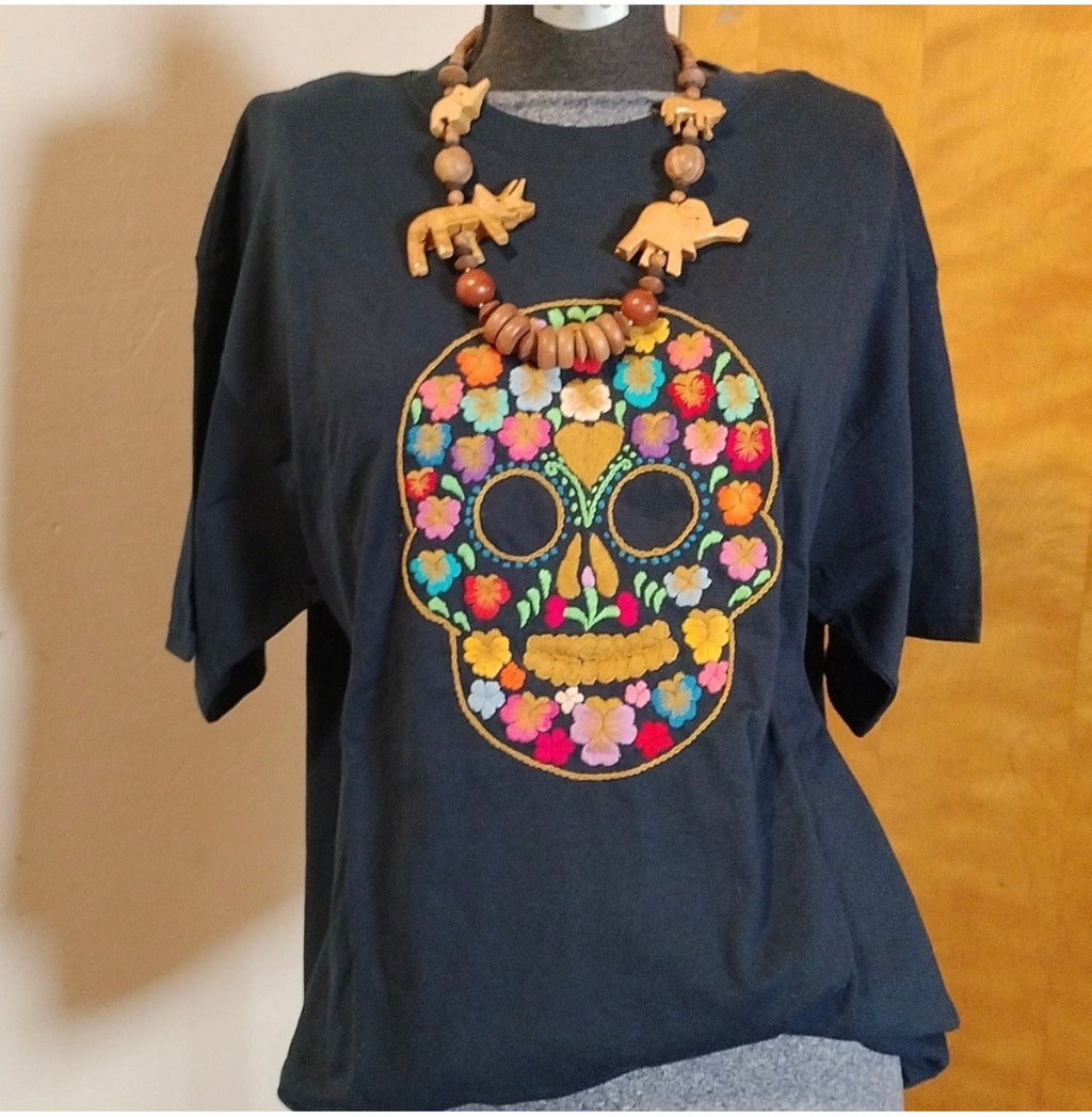 Playera Bordada Oaxaqueña Azul Marino Bordada Con Calavera ~ Modelo Único