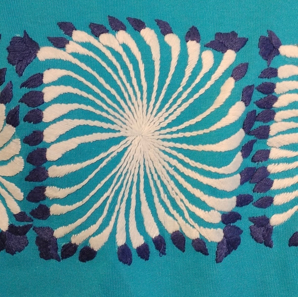 Playera Bordada Oaxaqueña Azul Celeste — Modelo Único