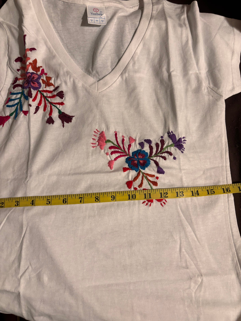 Playera Bordada De Pensamientos-Blanca