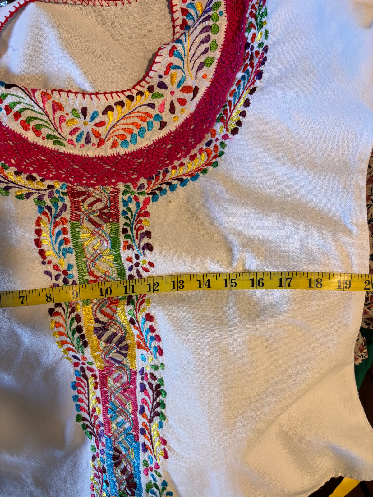 Blusa Con Tejido Randa Y Deshilado Nacional