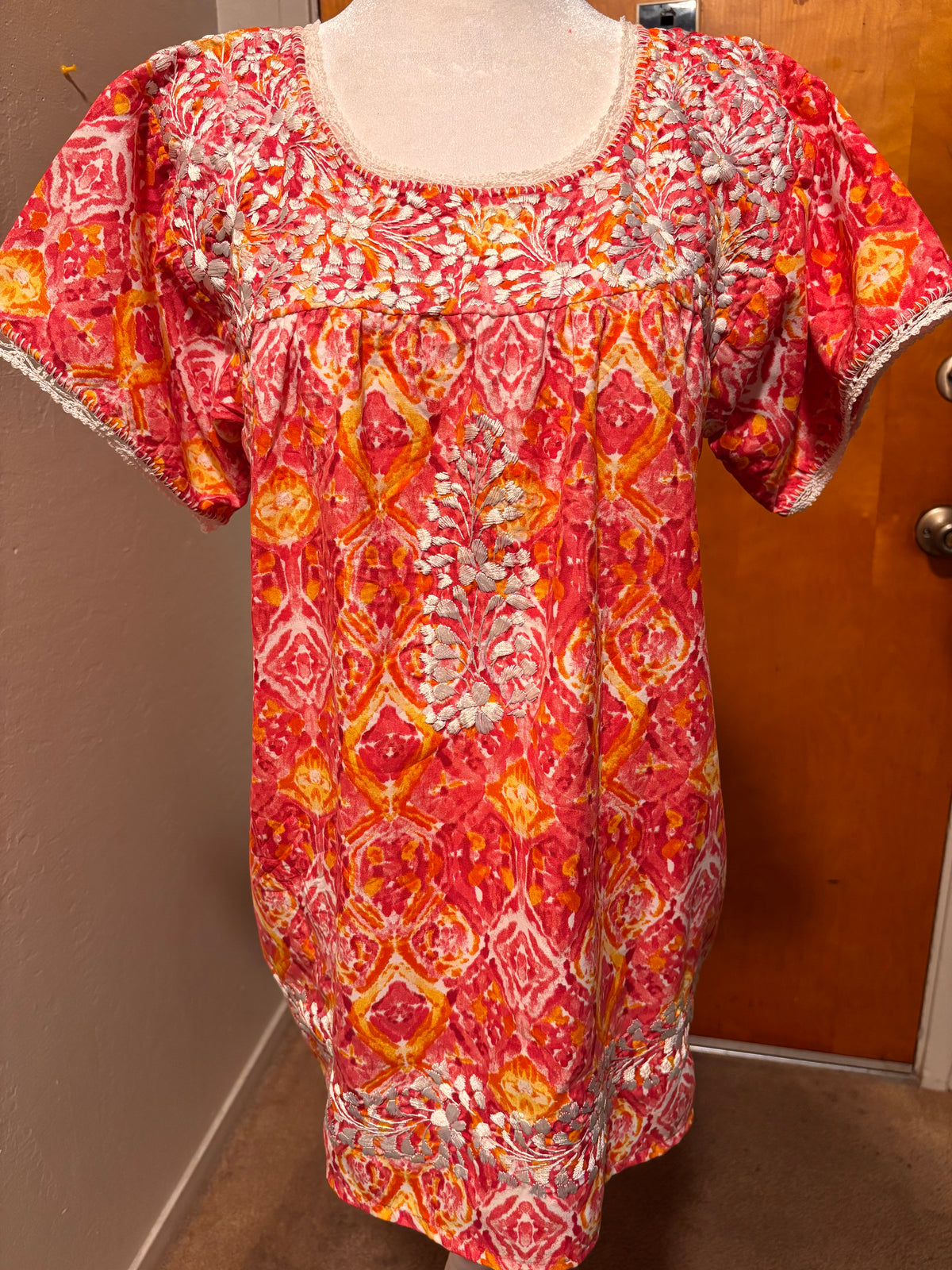 Blusa Bordada Oaxaqueña-Naranja - Modelo Único