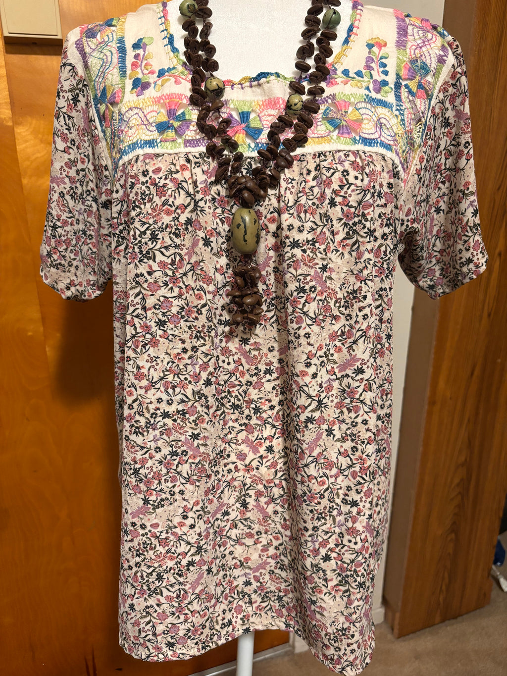 Blusa Floreada Deshilada - Cafe