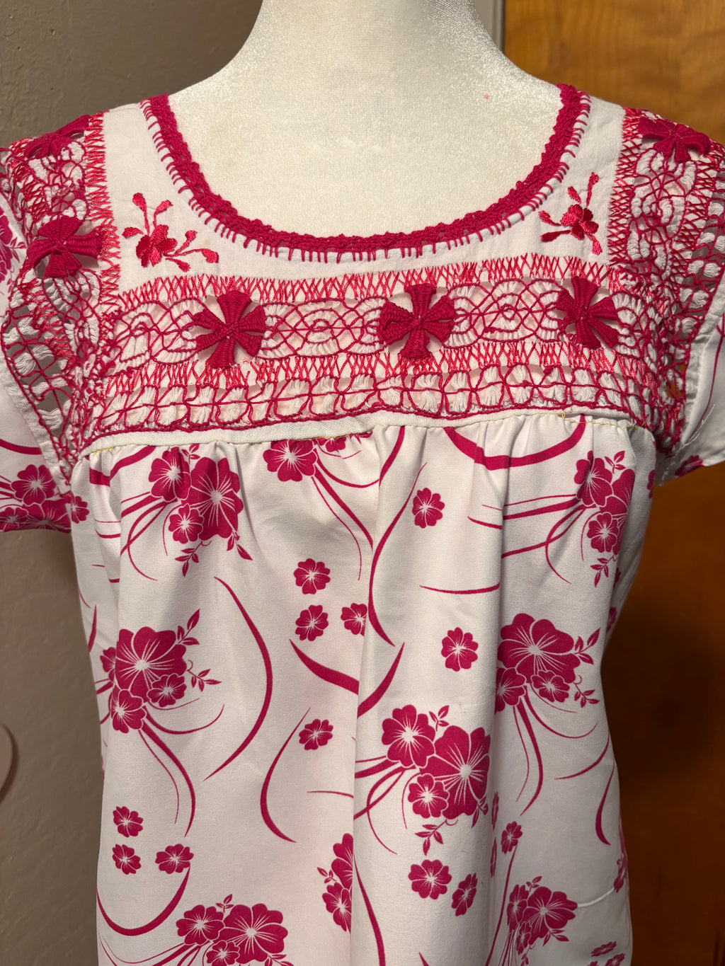 Blusas Deshiladas Estampadas - Modelos Unicos