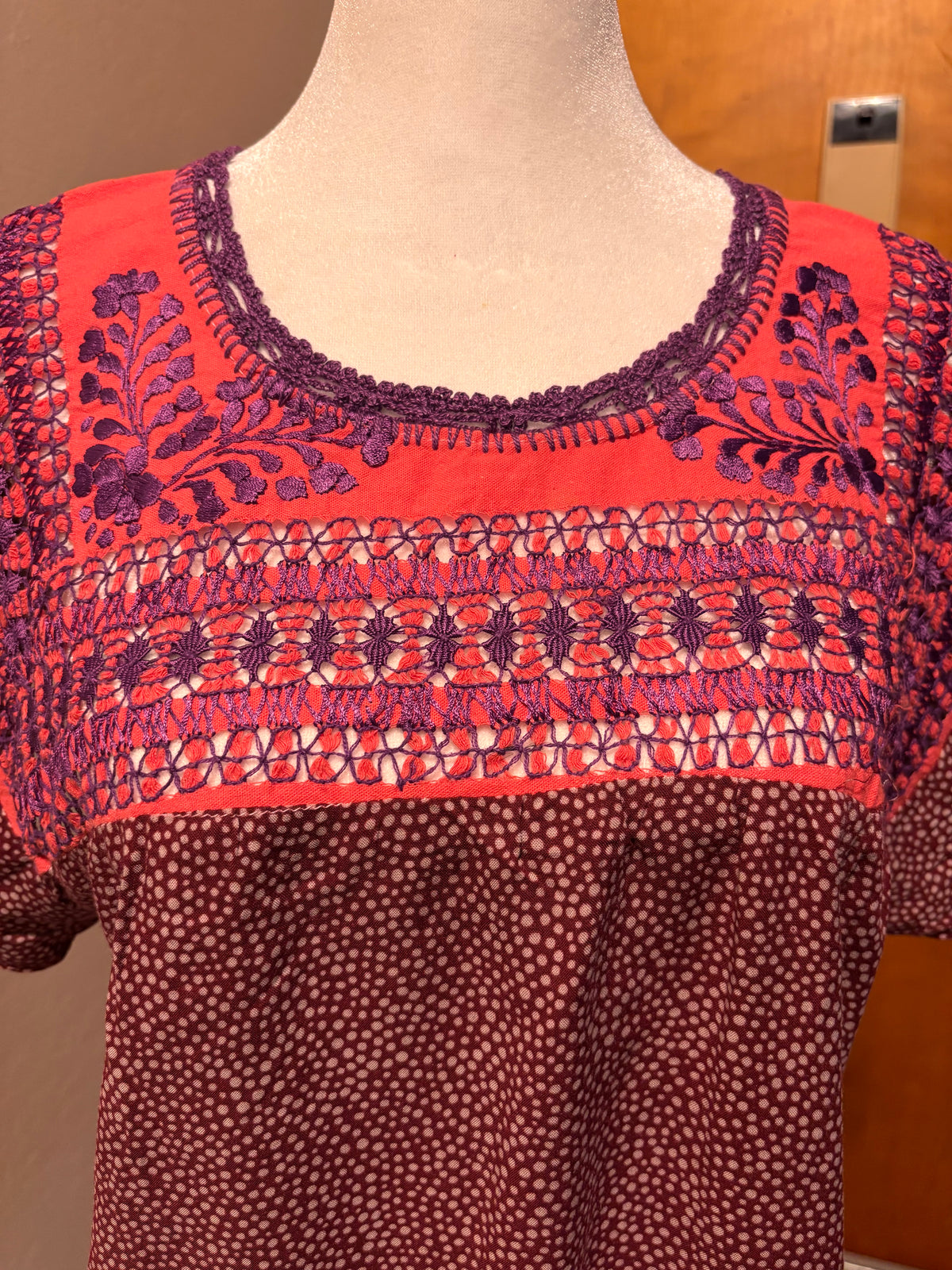 Blusa Con Deshilado Del Mosquito