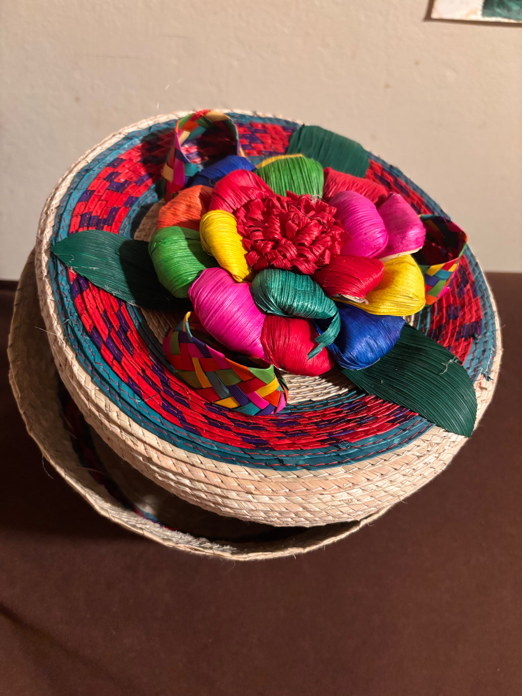 Canasta Tortillero de Palma con Flor Morada Tejida a Mano