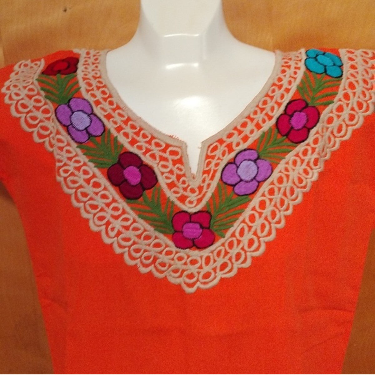Blusa Bordada Oaxaqueña ~Naranja ~Modelo Único