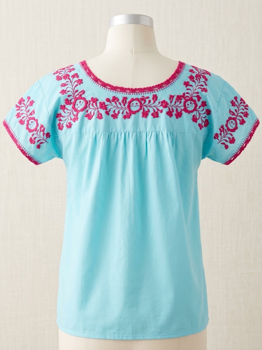 Blusa Tipo Sandra-Con Bordado Fucsia Modelo Único