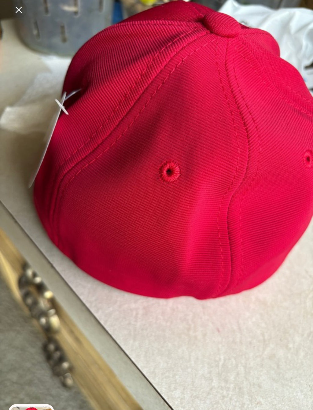 Gorra Roja Oaxaqueña Con Deshilando en color beige
