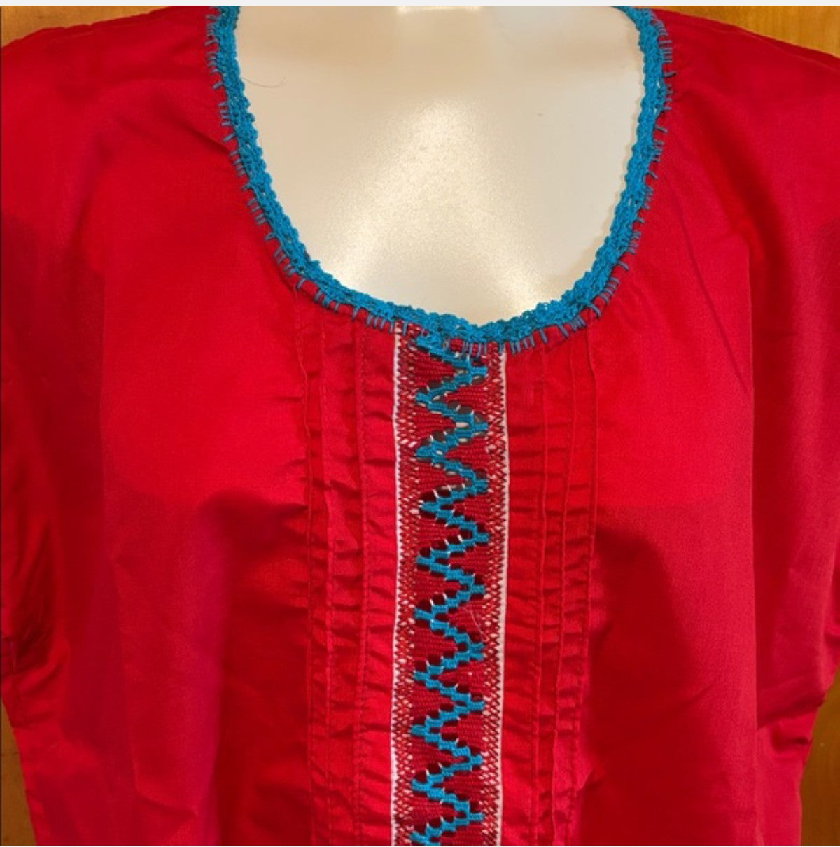 Blusas Deshilandas Oaxaqueñas ~Roja Y Azul
