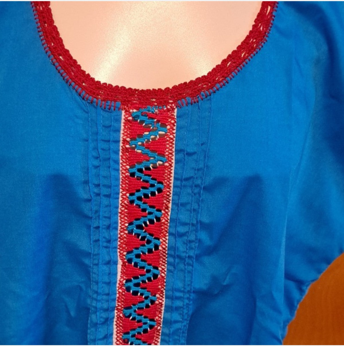 Blusas Deshilandas Oaxaqueñas ~Roja Y Azul