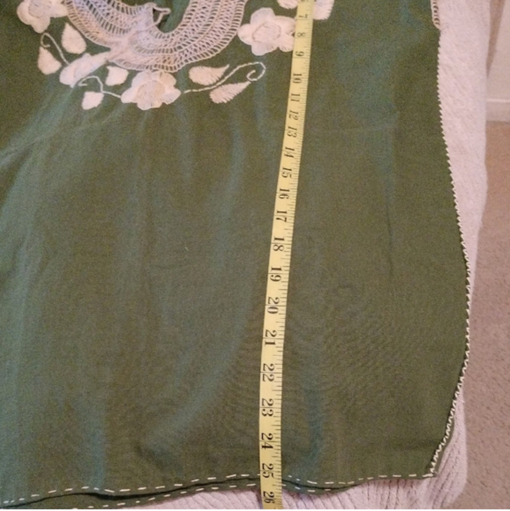 Blusa Verde Militar - Bordado Beige -Modelo Único
