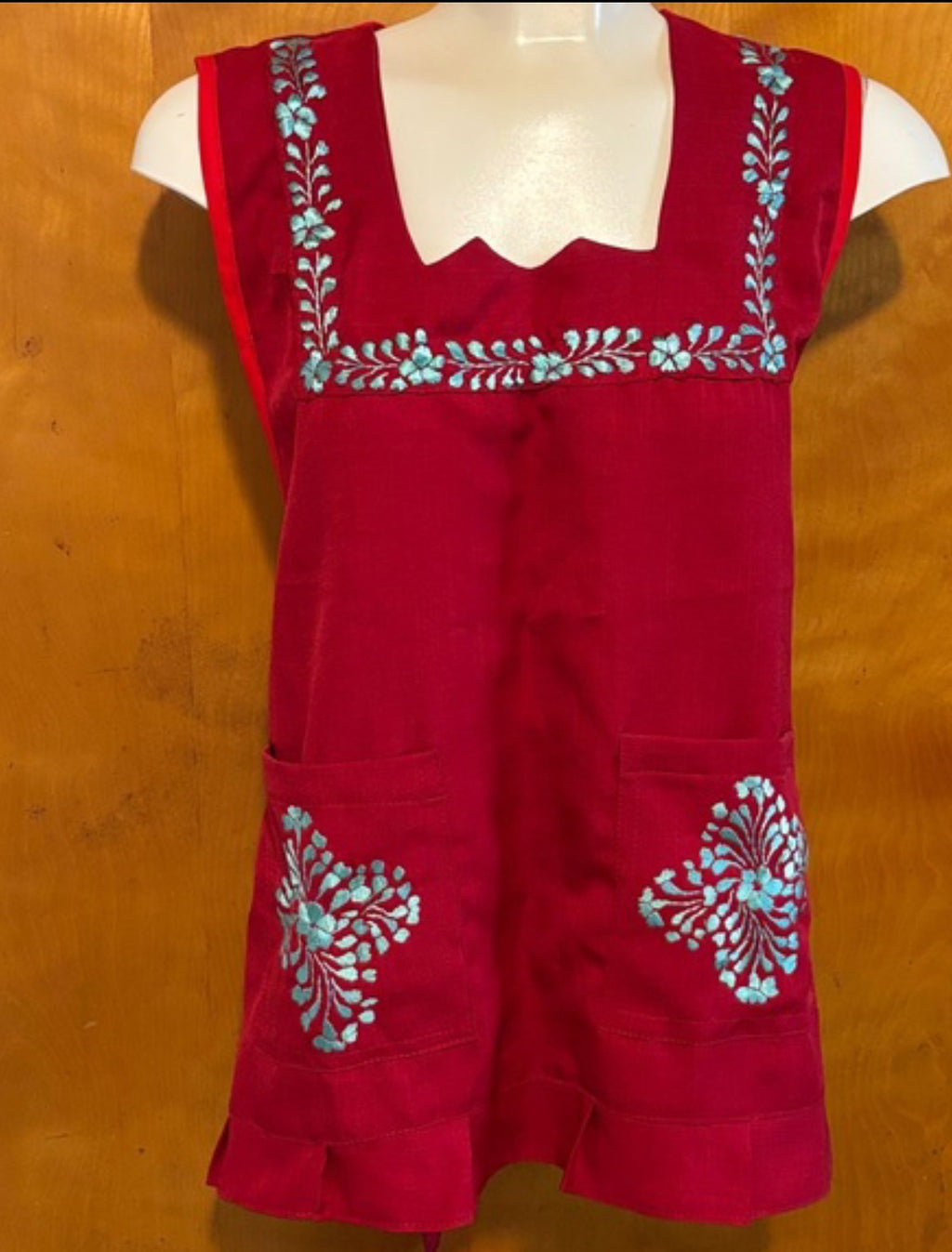 Mandil Bordado Oaxaqueño- Modelo Único -Rojo