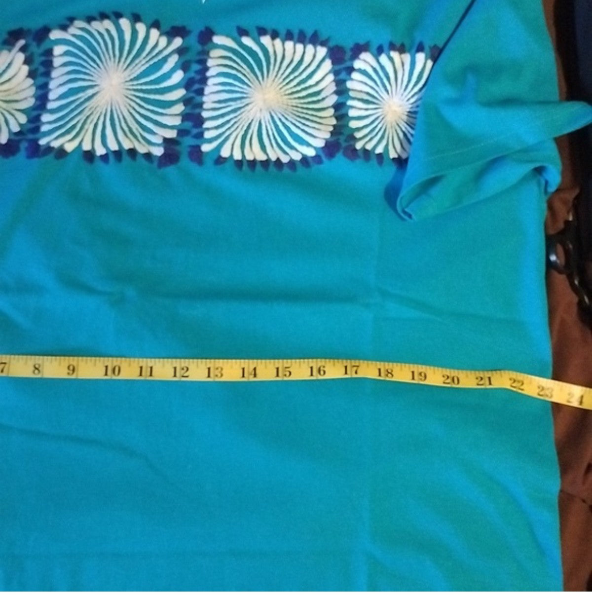Playera Bordada Oaxaqueña Azul Celeste — Modelo Único